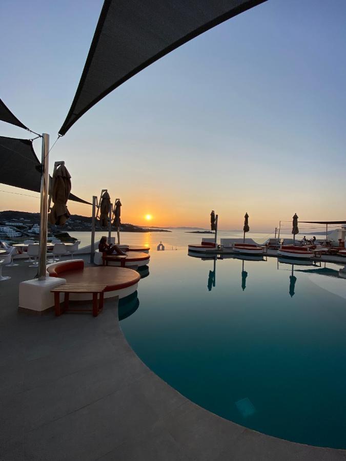 Absolute Mykonos & 5* Mykonos Town