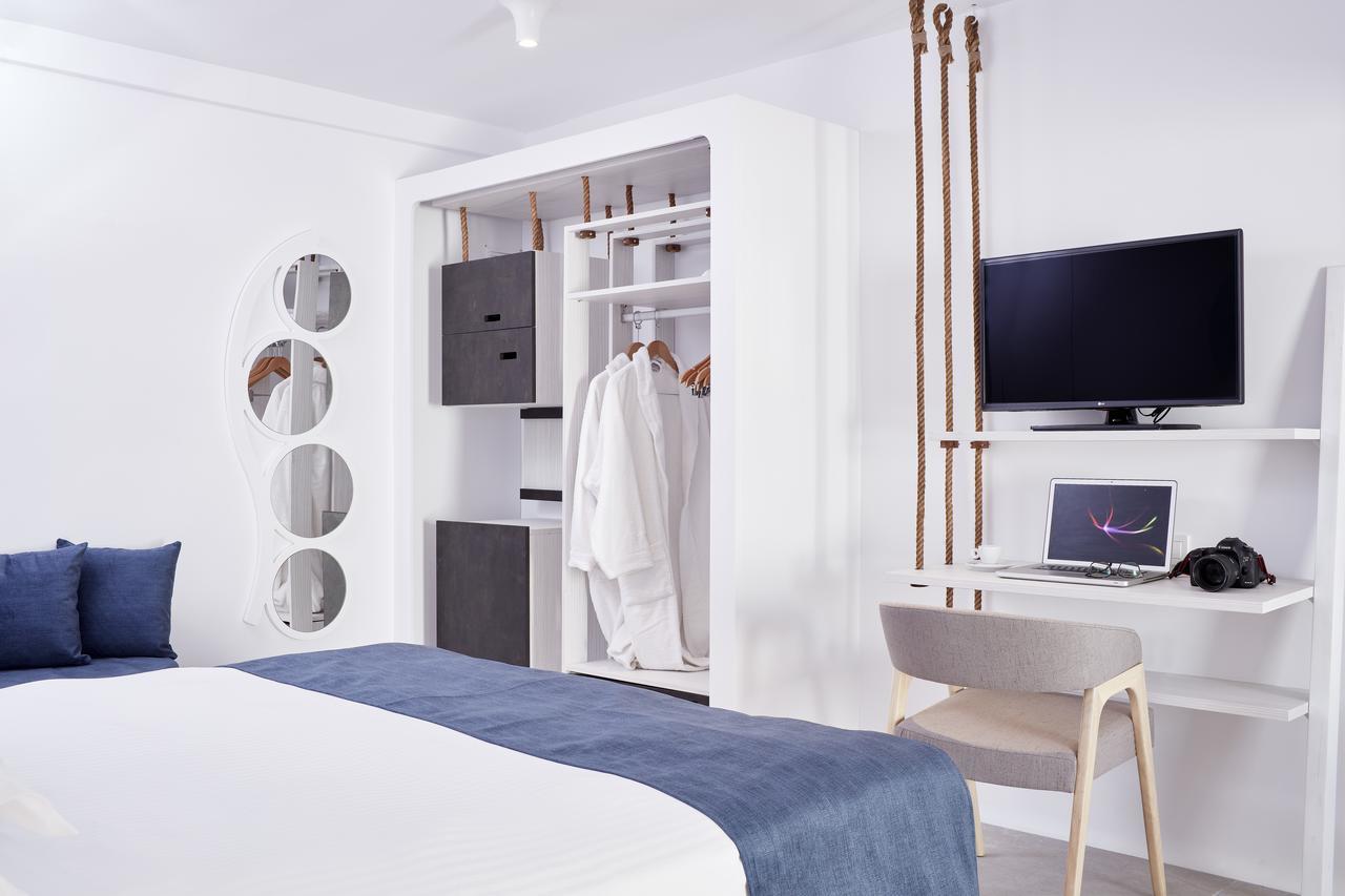 Absolute Mykonos & 5* Mykonos Town