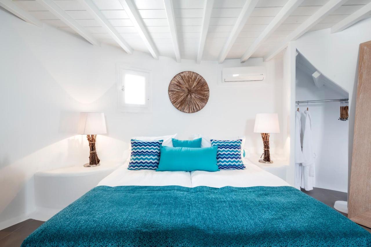 Absolute Mykonos & Hotel 5*